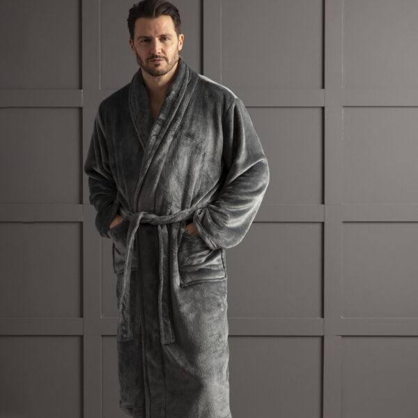 Long Hooded Robe for Men Luxurious Flannel Fleece Full Length Bathrobe  Winter Warm Pajamas Shower Nightgown - Walmart.com
